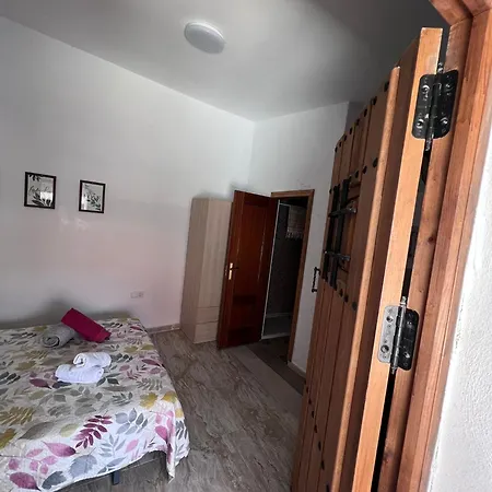 La Campana 5 Appartement *